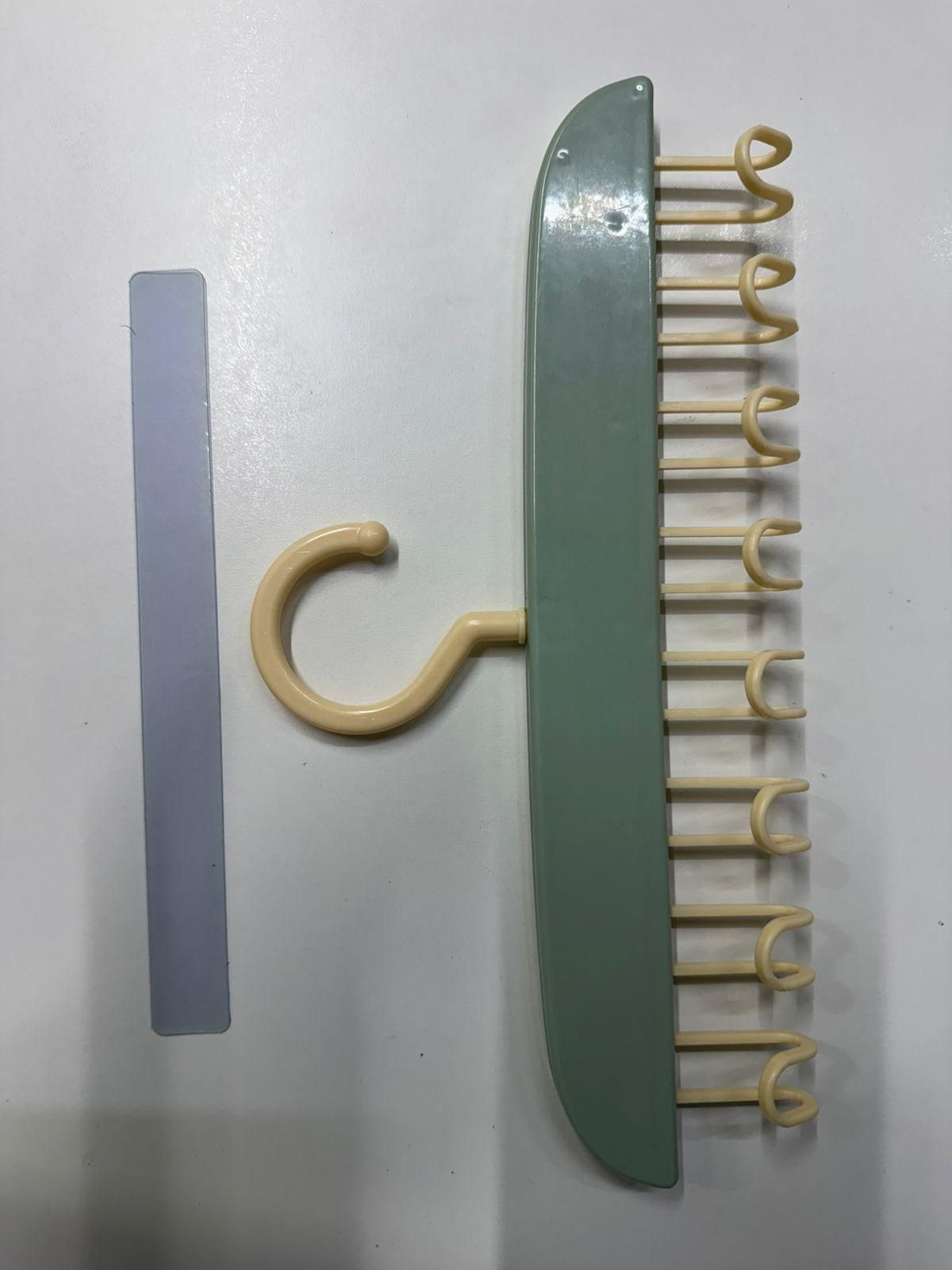 Multifunctional Plastic Hanger with Metal Hooks (Pack of 2)